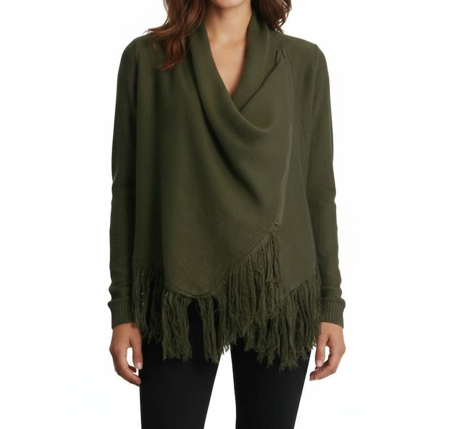 Свитер с воротником-хомут и бахромой, оливковый Onetheland, оливковый
Свитер с воротником-хомут и бахромой, оливковый Onetheland, оливковый