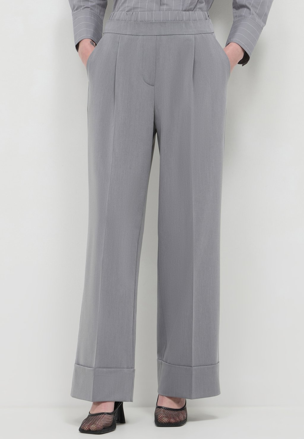 Брюки STRAIGHT CON RISVOLTO Calliope, темно-серый
Брюки STRAIGHT CON RISVOLTO Calliope, темно-серый