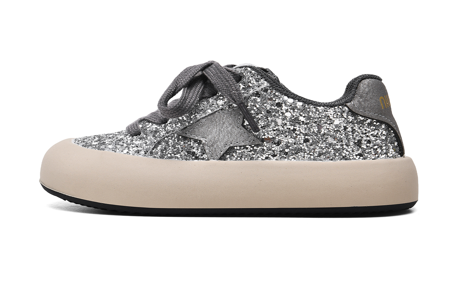 Износостойкие противоскользящие низкие детские скейтерские кроссовки Kids' ULOVAZN, серебро
Износостойкие противоскользящие низкие детские скейтерские кроссовки Kids' ULOVAZN, серебро