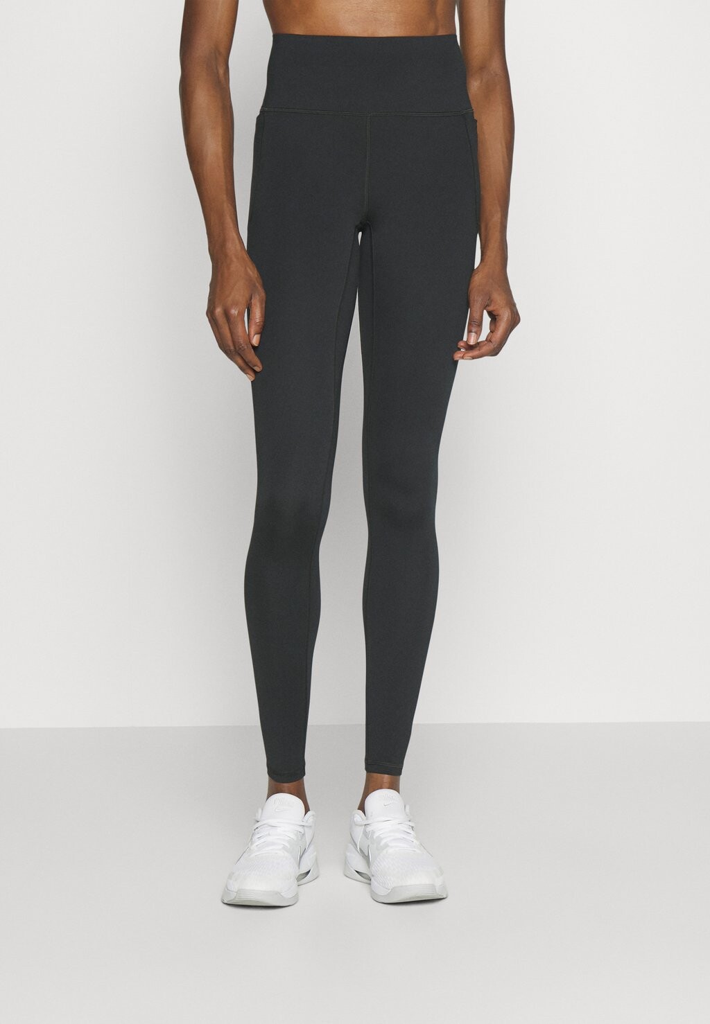 Тайтсы Under Armour, черный
Тайтсы Under Armour, черный