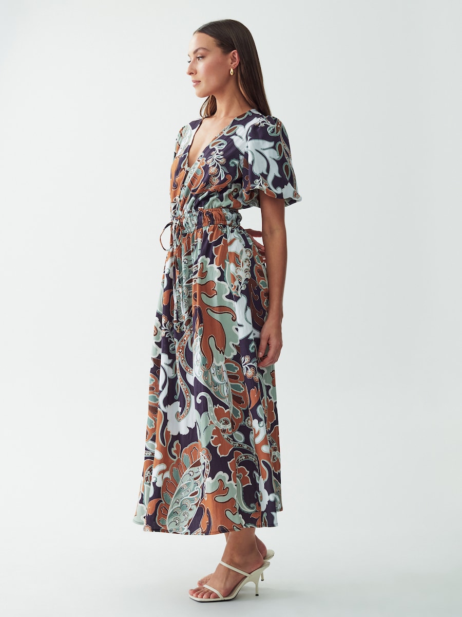 Платье Willa Jase, темно-синий
Платье Willa Jase, темно-синий