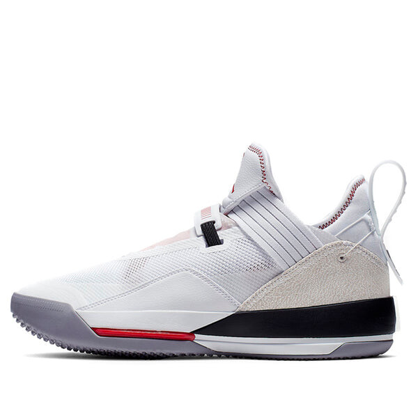 Кроссовки 33 se pf Air Jordan, белый
Кроссовки 33 se pf Air Jordan, белый