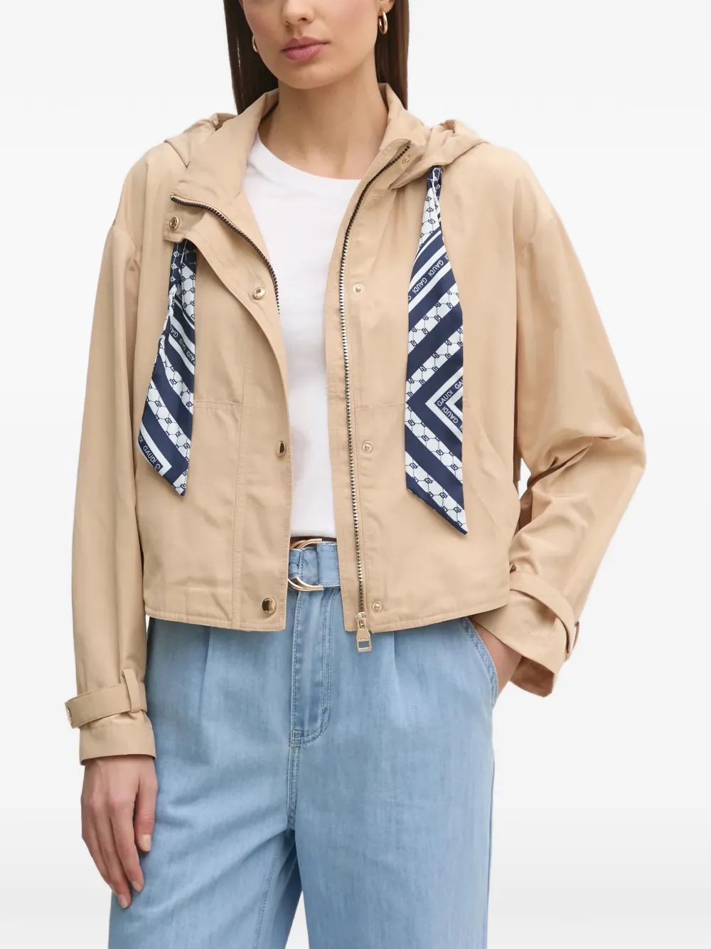 Куртка с капюшоном-шарфом Gaudi, бежевый
Куртка с капюшоном-шарфом Gaudi, бежевый