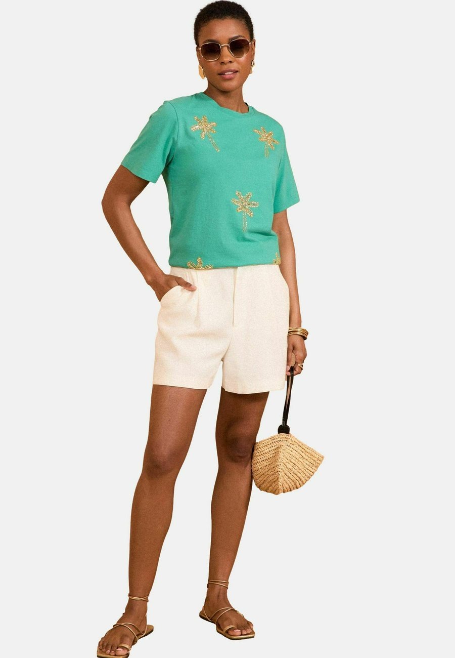 Футболка Love & Roses REGULAR FIT-CREW NECK , Aqua Embellished Palm/Blue
Футболка Love & Roses REGULAR FIT-CREW NECK , Aqua Embellished Palm/Blue