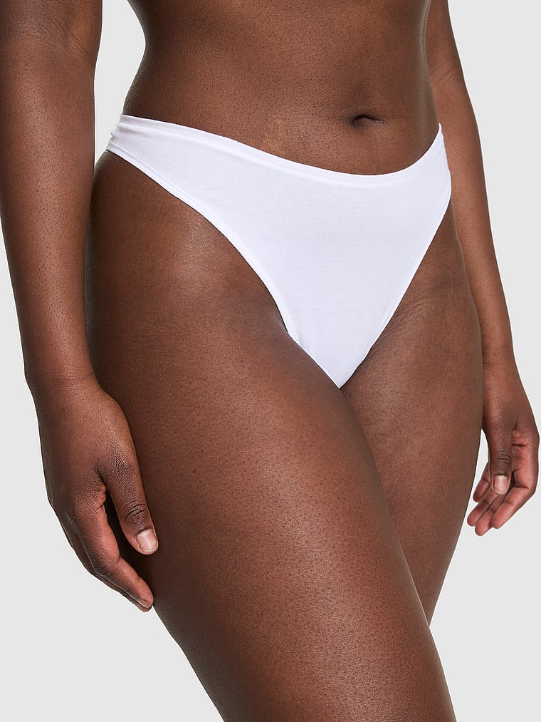 Хлопковые трусики-стринги с высоким вырезом Pink, smooth vs white
Хлопковые трусики-стринги с высоким вырезом Pink, smooth vs white