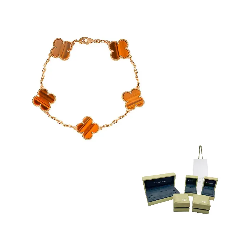 Браслет Alhambra Four Leaf Lucky из 18-каратного золота для женщин Van Cleef & Arpels
Браслет Alhambra Four Leaf Lucky из 18-каратного золота для женщин Van Cleef & Arpels