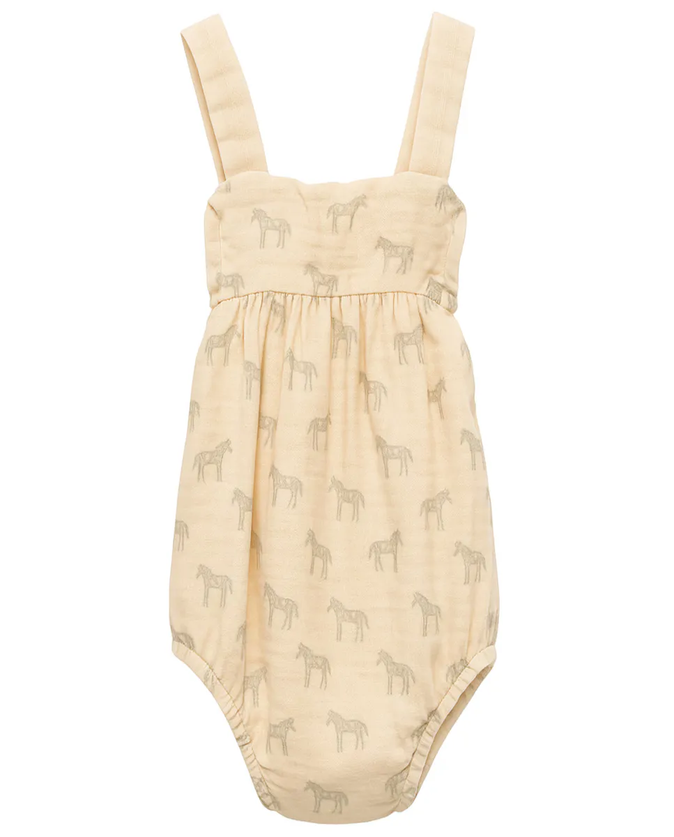 Детский комбинезон для девочки с рюшами и сафари-принтом BABIDÚ, бежевый 
Детский комбинезон для девочки с рюшами и сафари-принтом BABIDÚ, бежевый