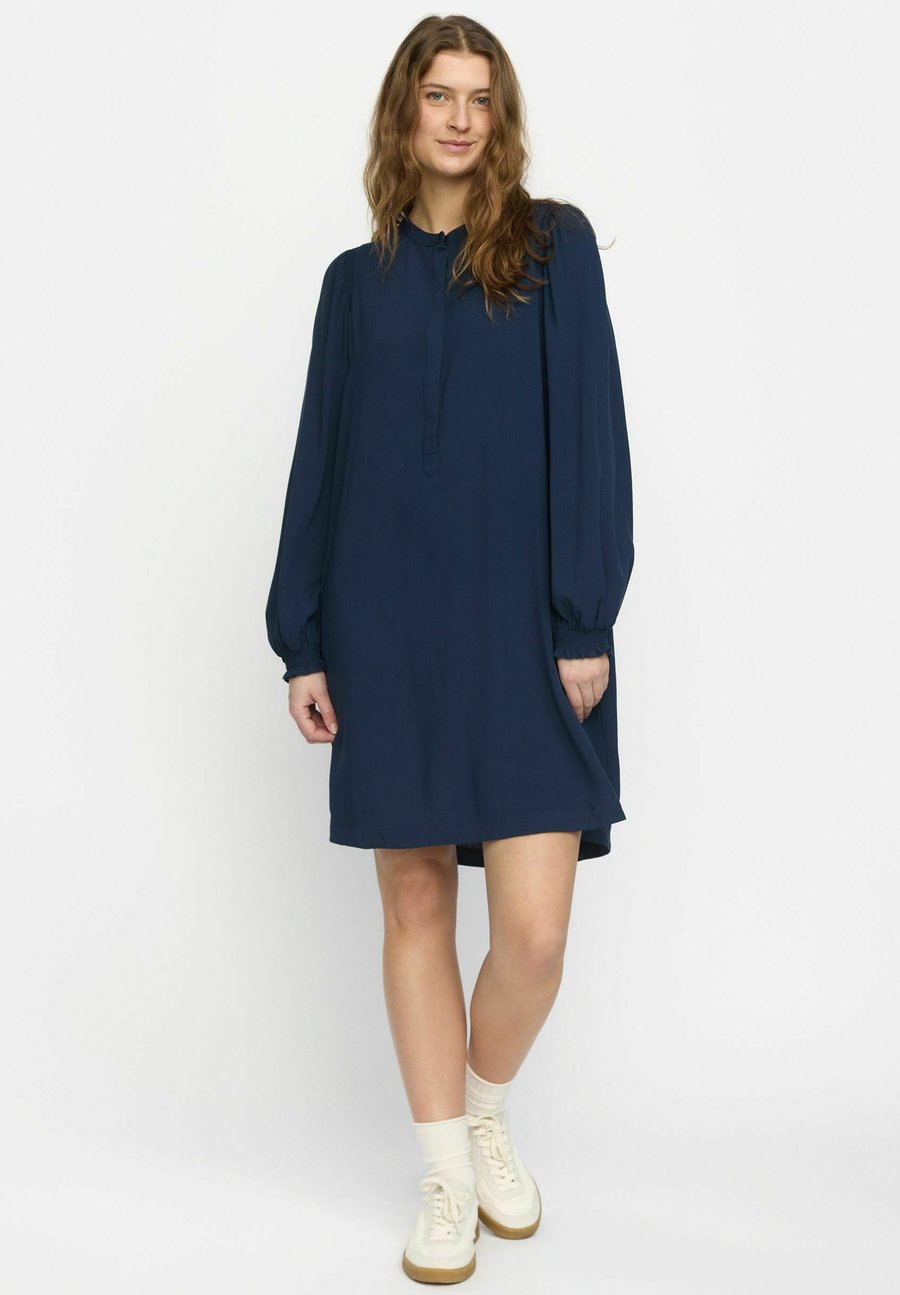 Платье Soft Rebels ANNE MAYSON, Total Eclipse/Dark Blue
Платье Soft Rebels ANNE MAYSON, Total Eclipse/Dark Blue