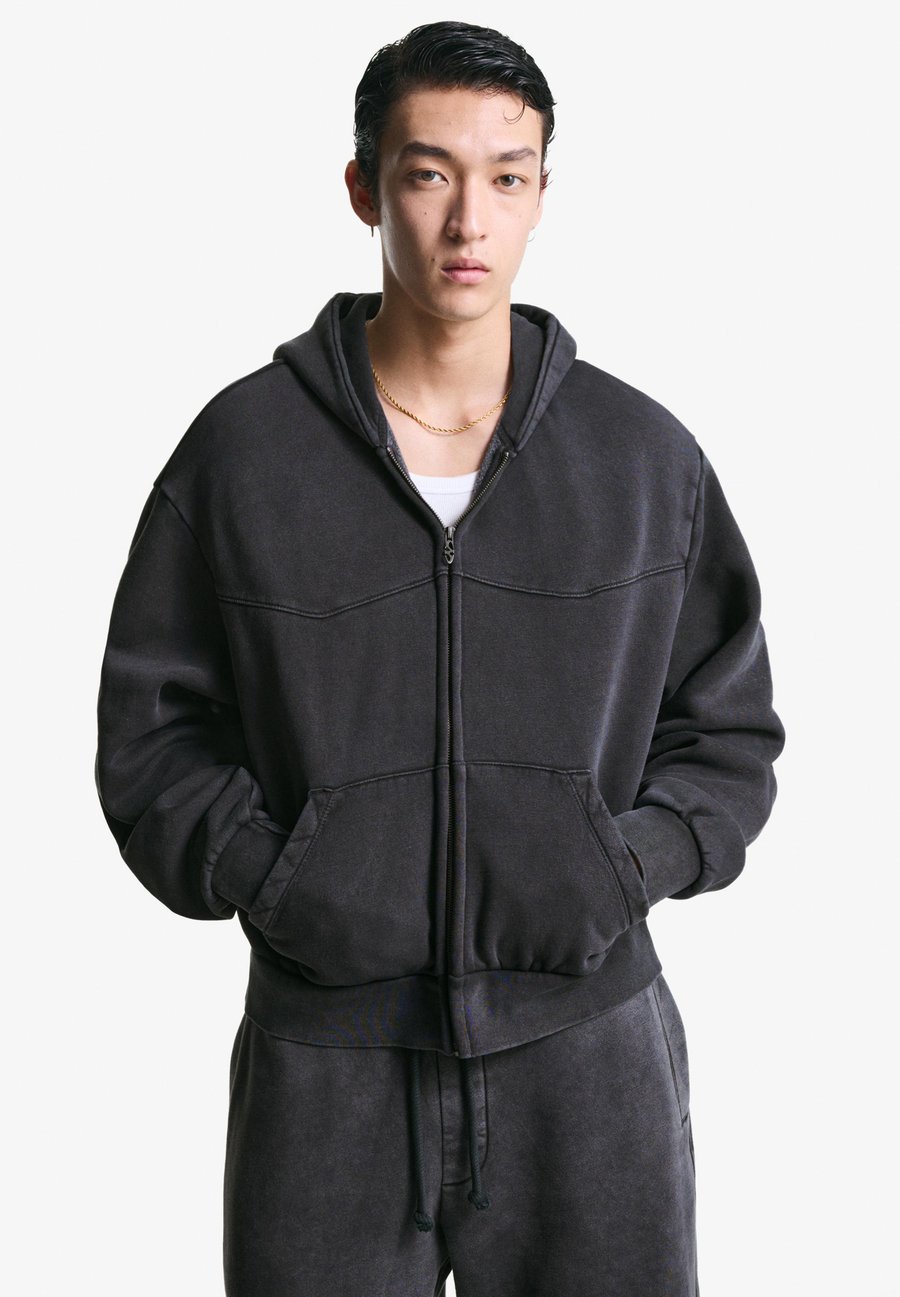 Толстовка Bershka Zip-up sweatshirt, Mottled Dark Grey, Серый, Толстовка Bershka Zip-up sweatshirt, Mottled Dark Grey
Толстовка Bershka Zip-up sweatshirt, Mottled Dark Grey, Серый, Толстовка Bershka Zip-up sweatshirt, Mottled Dark Grey