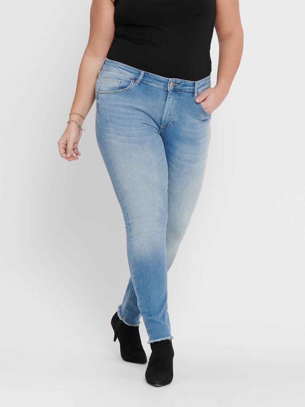 Джинсы ONLY Skinny Stretch Curvy Plus Size Denim CARWILLY Übergröße, светло-синий
Джинсы ONLY Skinny Stretch Curvy Plus Size Denim CARWILLY Übergröße, светло-синий