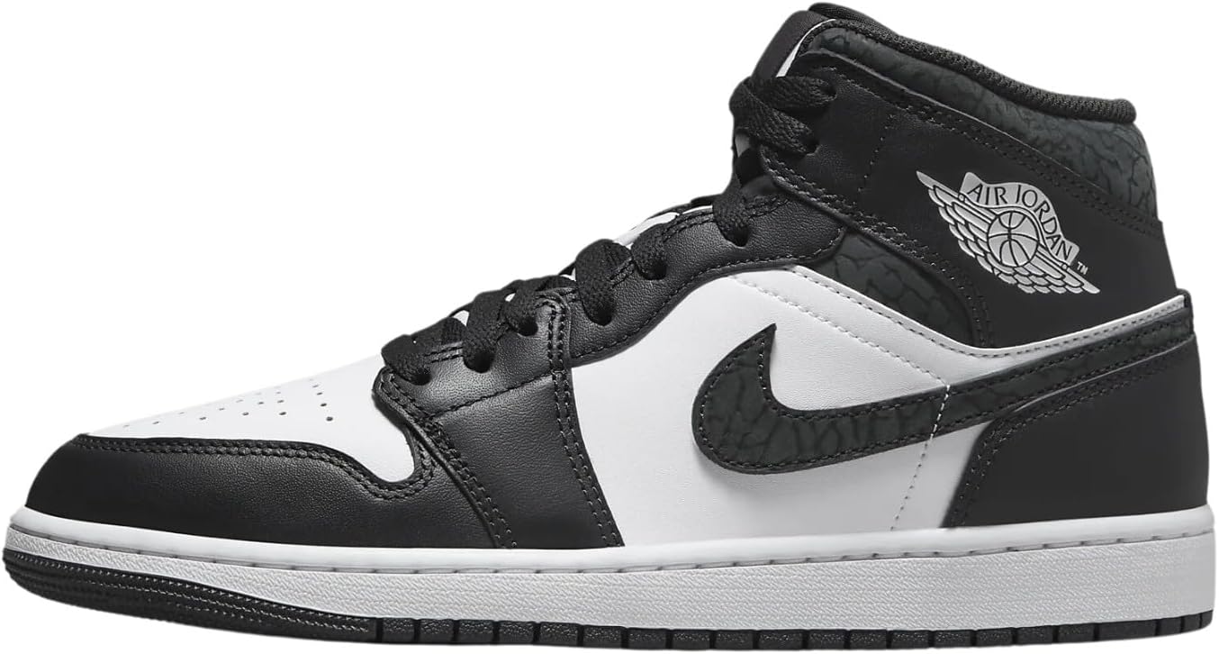 Мужские кроссовки Nike Air Jordan 1 Mid Se, белый/черный
Мужские кроссовки Nike Air Jordan 1 Mid Se, белый/черный