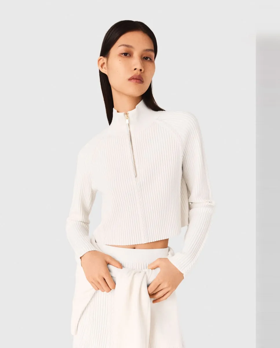 Женский свитер с высоким воротником Maje, белый
Женский свитер с высоким воротником Maje, белый