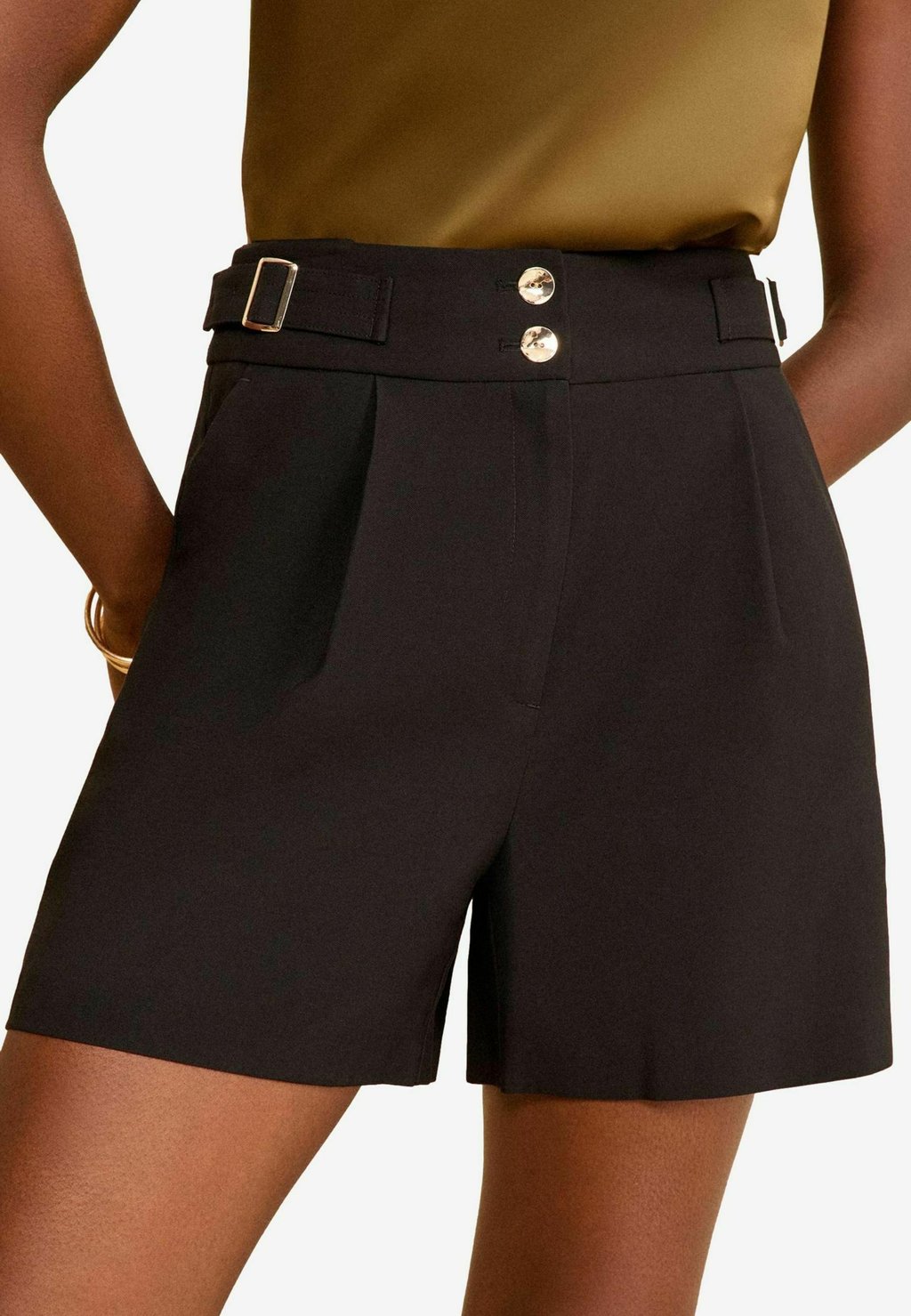 Шорты REGULAR FIT - TAB TAILORED BUTTON Love & Roses, черный
Шорты REGULAR FIT - TAB TAILORED BUTTON Love & Roses, черный