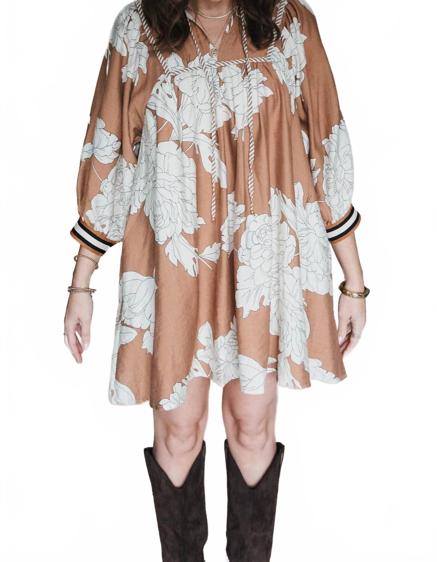 Мини-платье Conversations в верблюжьем цвете Entro, коричневый
Мини-платье Conversations в верблюжьем цвете Entro, коричневый