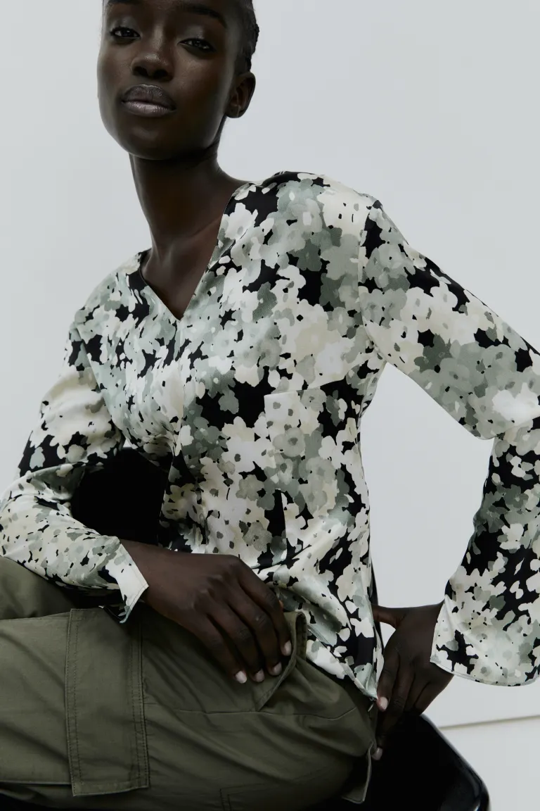 Блузка из креп-сатина H&M, зеленый
Блузка из креп-сатина H&M, зеленый