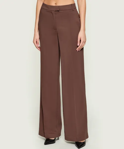 Брюки Жизель Straight fit Marciano Guess, коричневый
Брюки Жизель Straight fit Marciano Guess, коричневый