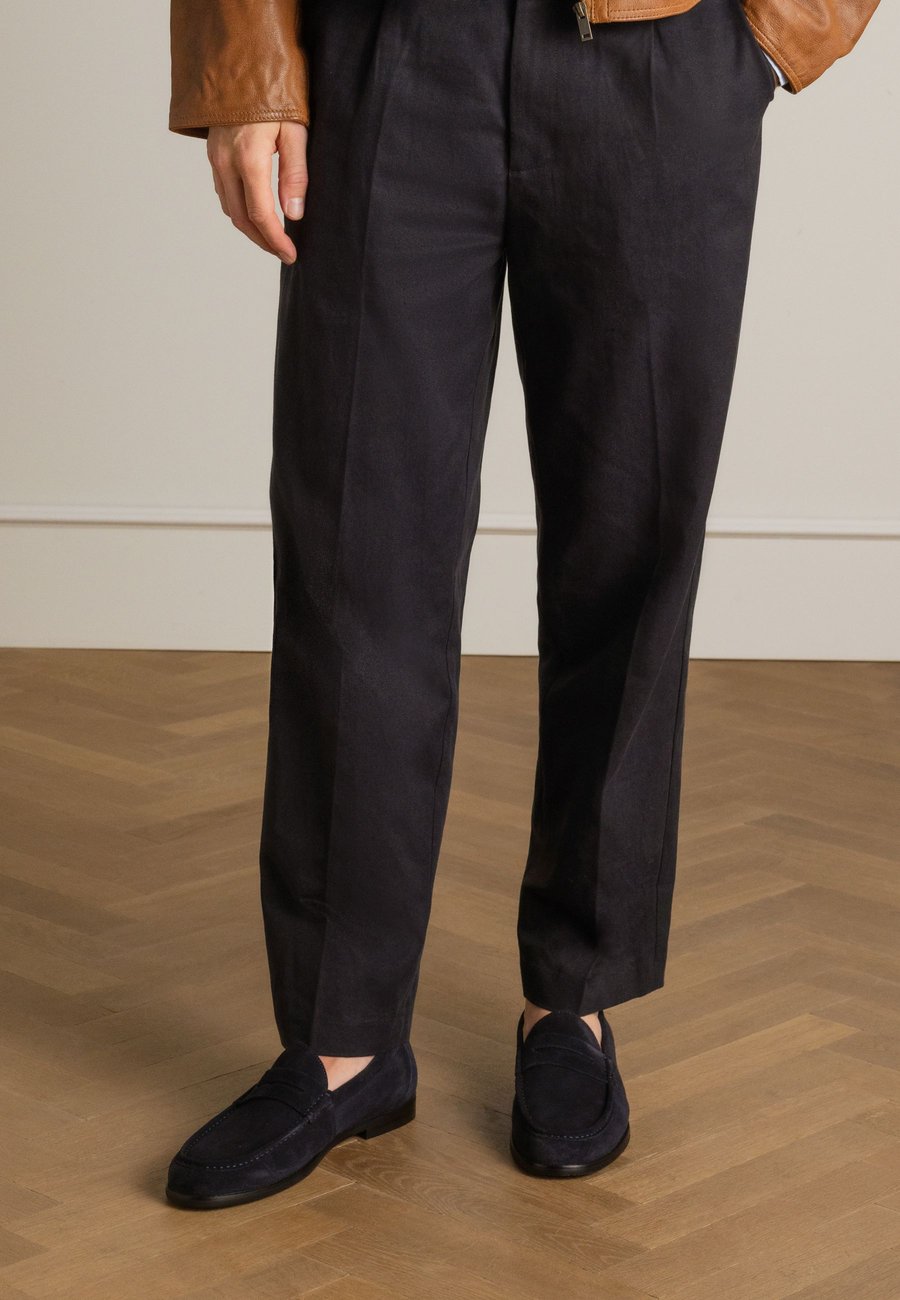 Лоферы Manfield LOAFER, Blau/Blue
Лоферы Manfield LOAFER, Blau/Blue