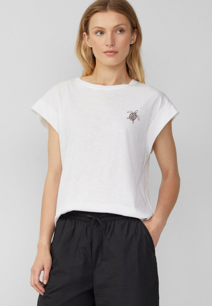 Футболка s.Oliver Print T-shirt, Weiß/White, Белый, Футболка s.Oliver Print T-shirt, Weiß/White
Футболка s.Oliver Print T-shirt, Weiß/White, Белый, Футболка s.Oliver Print T-shirt, Weiß/White