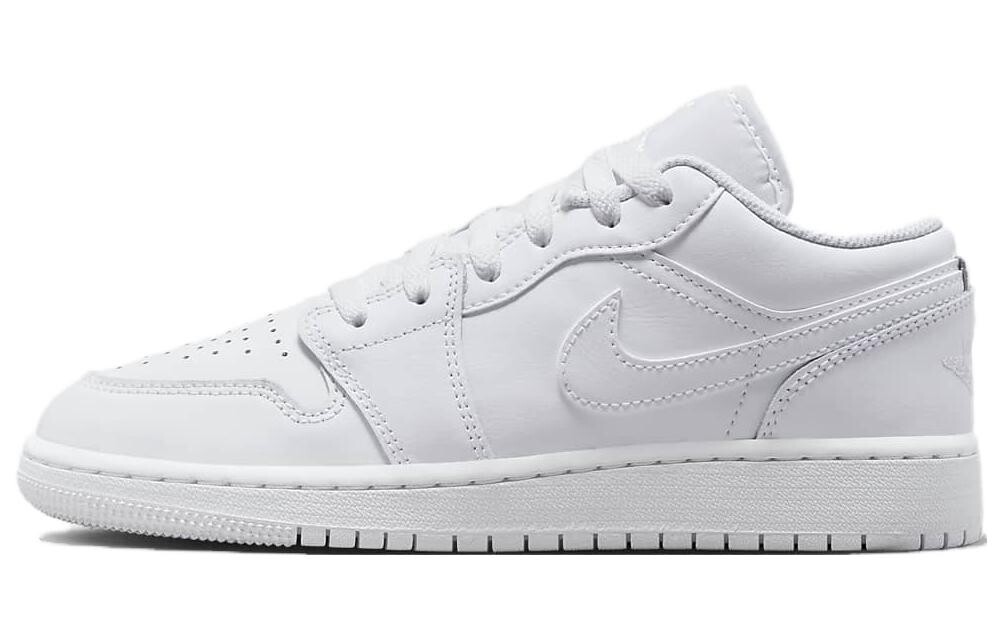 Jordan 1 Low Triple White(GS)
Jordan 1 Low Triple White(GS)