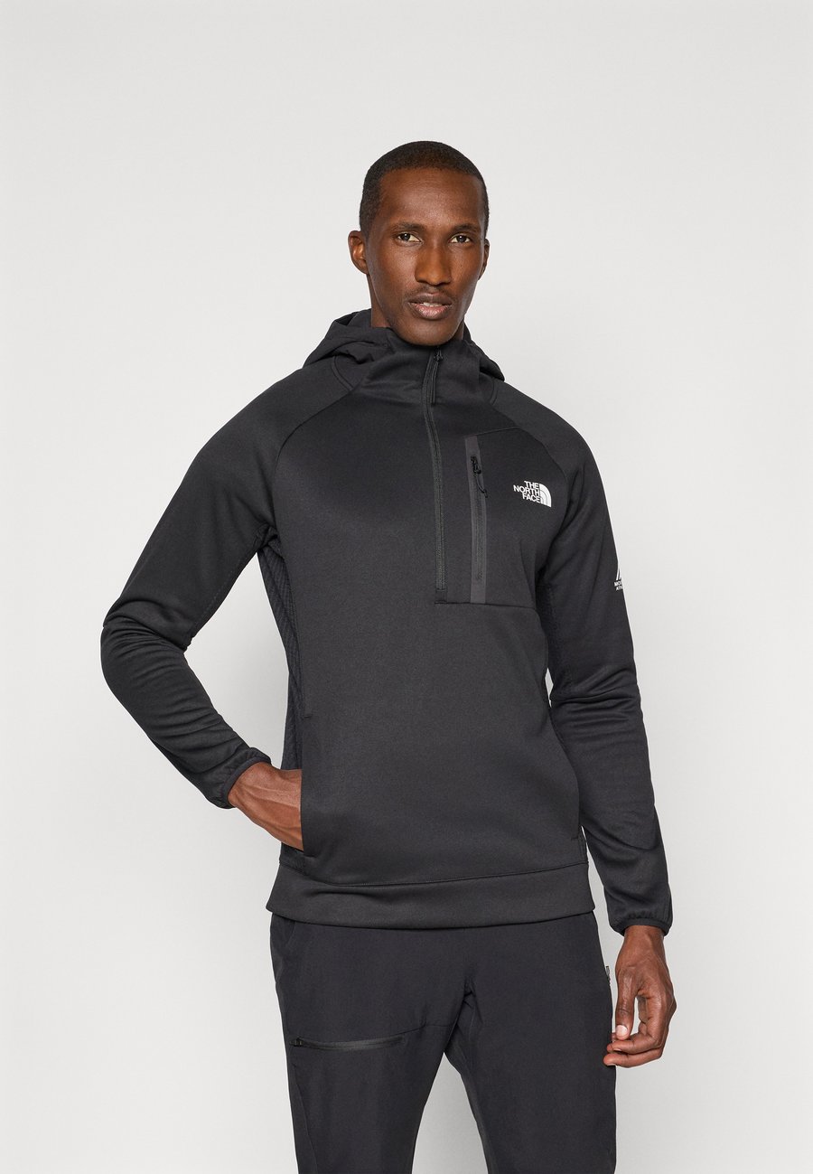 Худи The North Face MOUNTAIN ATHLETICS HOODED 1/4 , Black
Худи The North Face MOUNTAIN ATHLETICS HOODED 1/4 , Black
