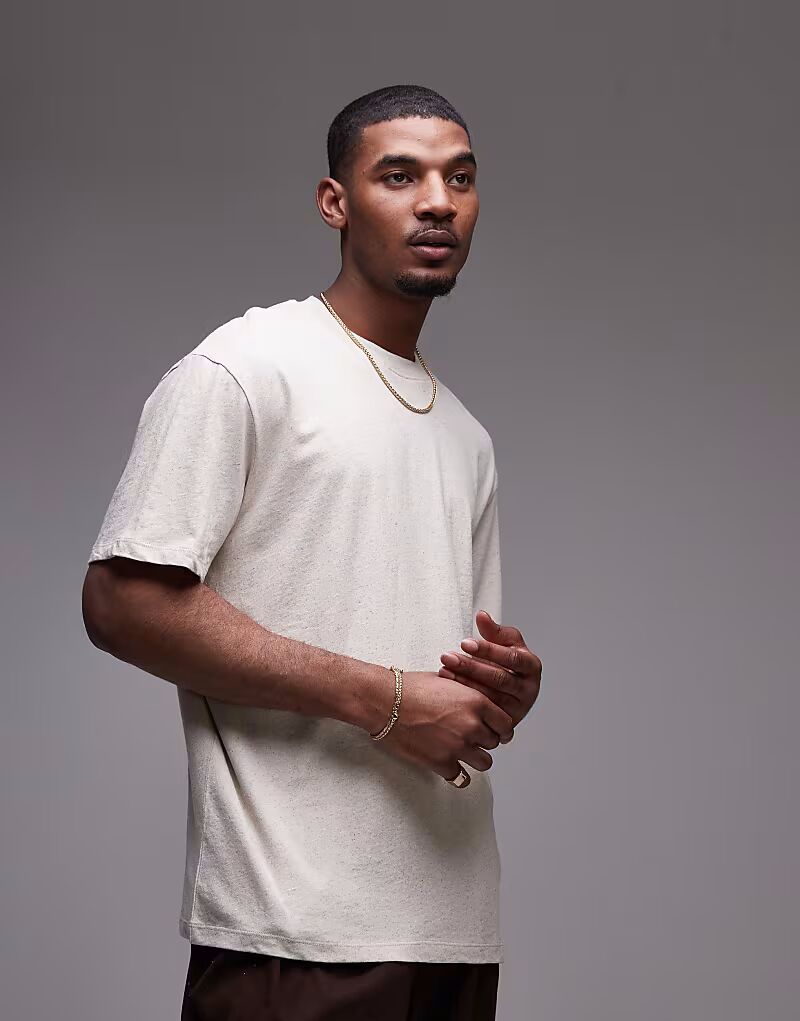 Футболка Topman свободного кроя с добавлением льна в каменном цвете
Футболка Topman свободного кроя с добавлением льна в каменном цвете