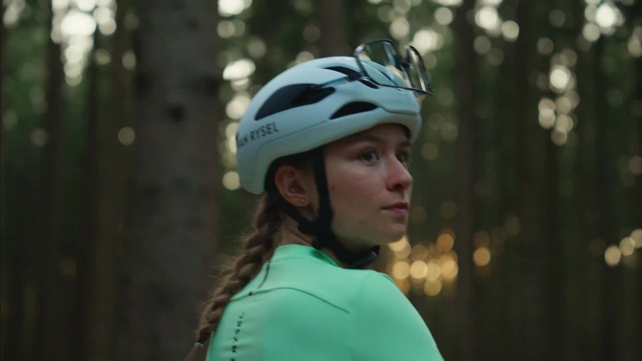 Мужские шоссейные велотрусы Van Rysel с лямками — дымчато-чёрные, серия Discover для начинающих
Мужские шоссейные велотрусы Van Rysel с лямками — дымчато-чёрные, серия Discover для начинающих