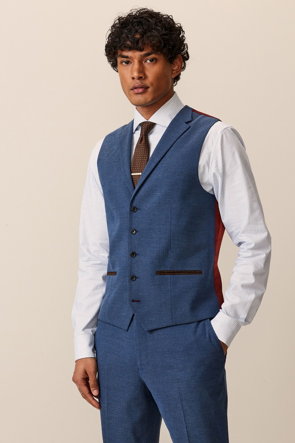 Костюмный жилет с узором «елочка» Next, синий
Костюмный жилет с узором «елочка» Next, синий