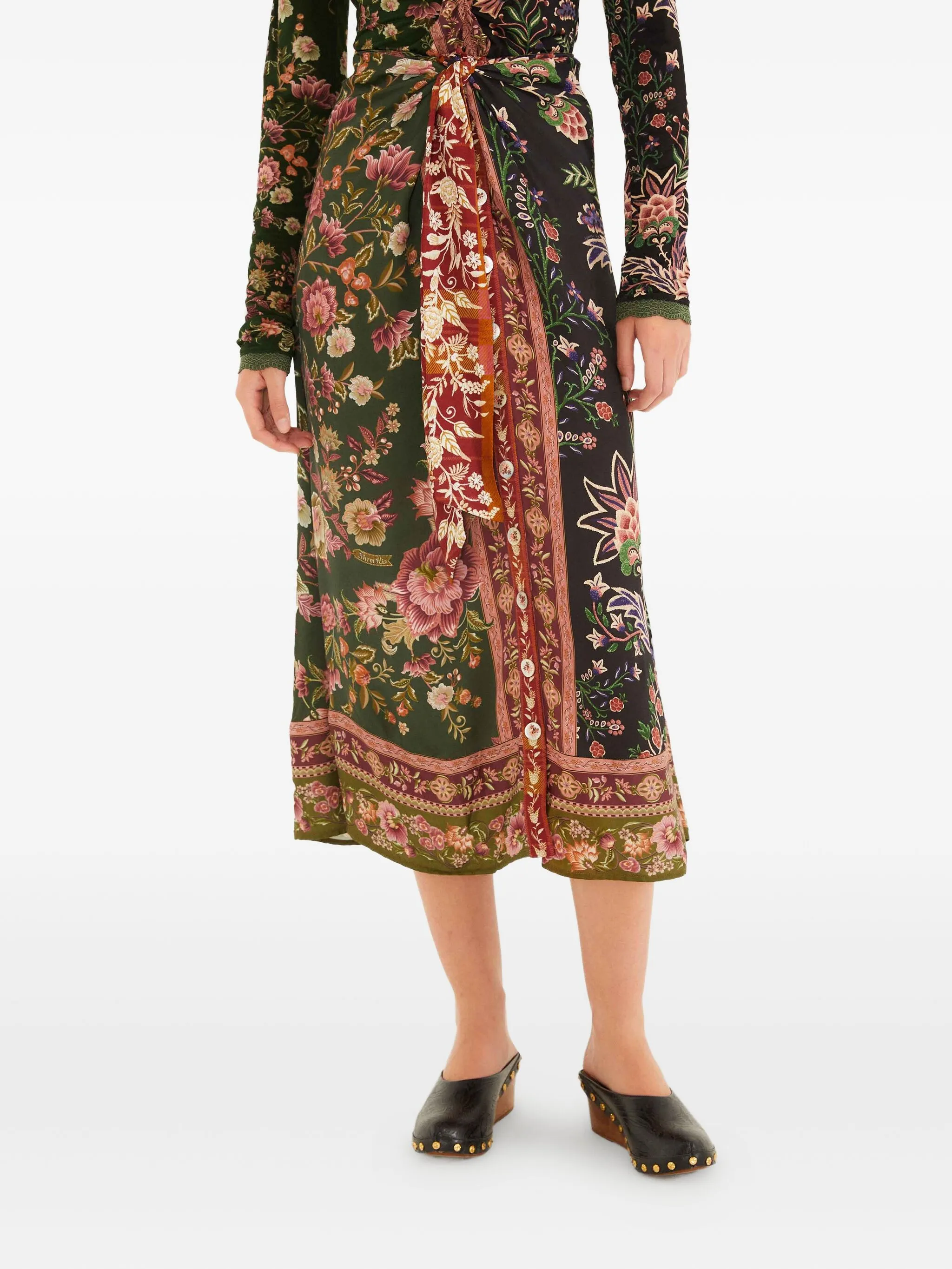 Юбка миди с цветочным принтом Farm Rio, зеленый
Юбка миди с цветочным принтом Farm Rio, зеленый