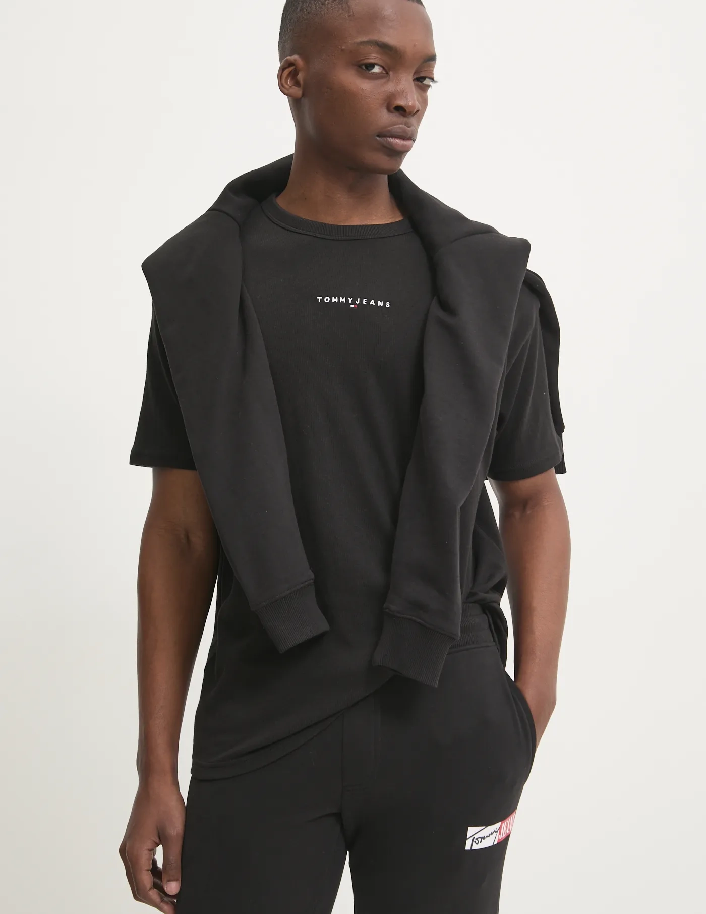 Хлопковая футболка Tommy Jeans, черный
Хлопковая футболка Tommy Jeans, черный