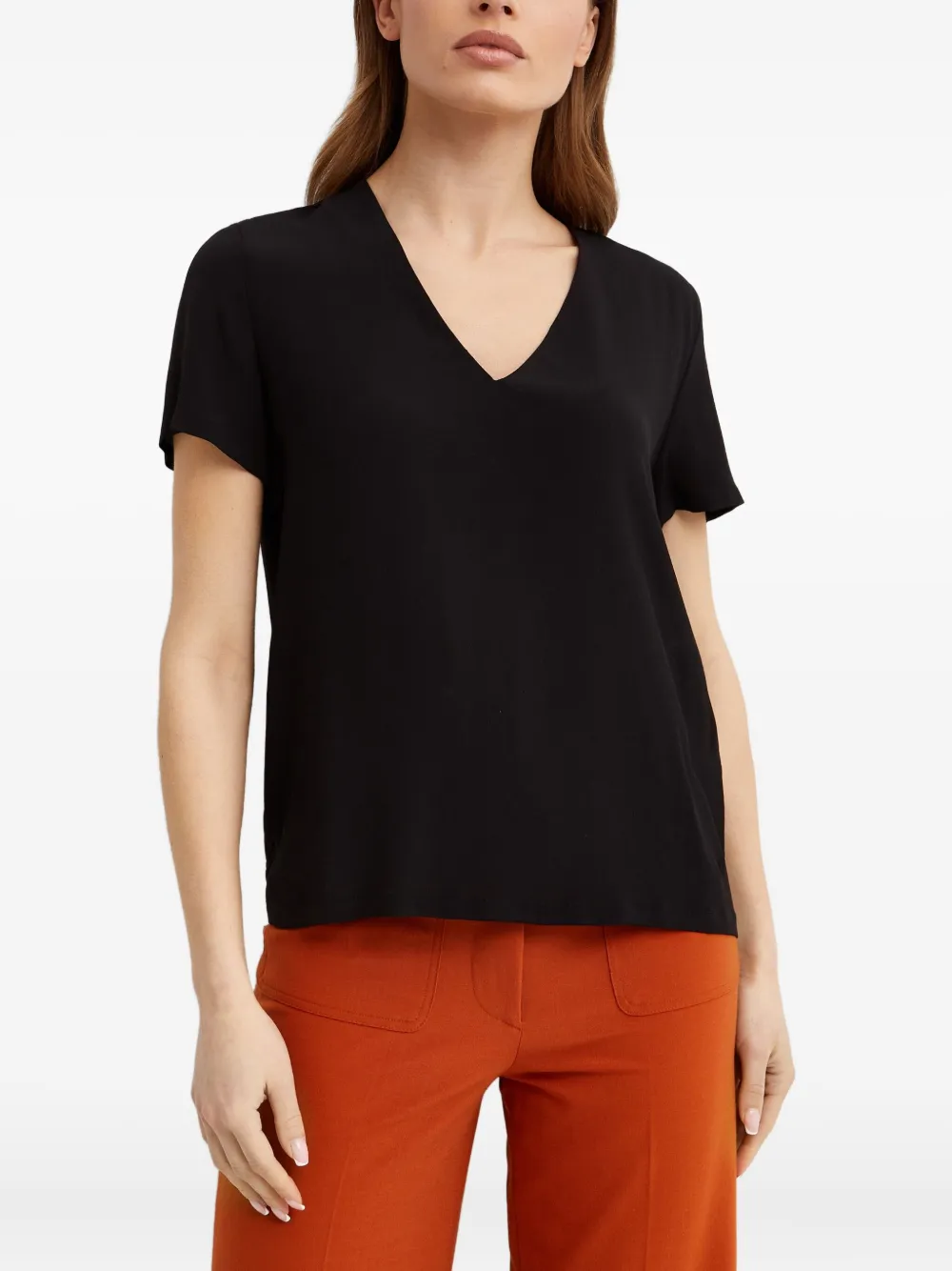 Футболка с V-образным вырезом и логотипом Fay, черный
Футболка с V-образным вырезом и логотипом Fay, черный