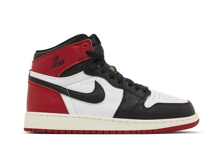 Кроссовки Air Jordan 1 Retro High OG GS Black Toe Reimagined, красный
Кроссовки Air Jordan 1 Retro High OG GS Black Toe Reimagined, красный