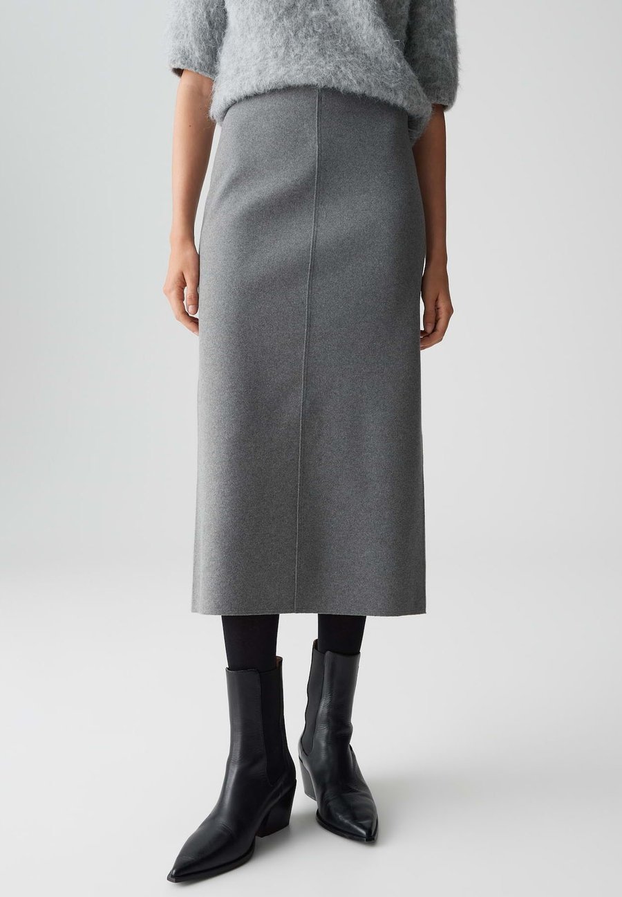 Юбка OPUS MIDI SLIM FIT COMFORT WAISTBAND, Easy Grey/Grey
Юбка OPUS MIDI SLIM FIT COMFORT WAISTBAND, Easy Grey/Grey