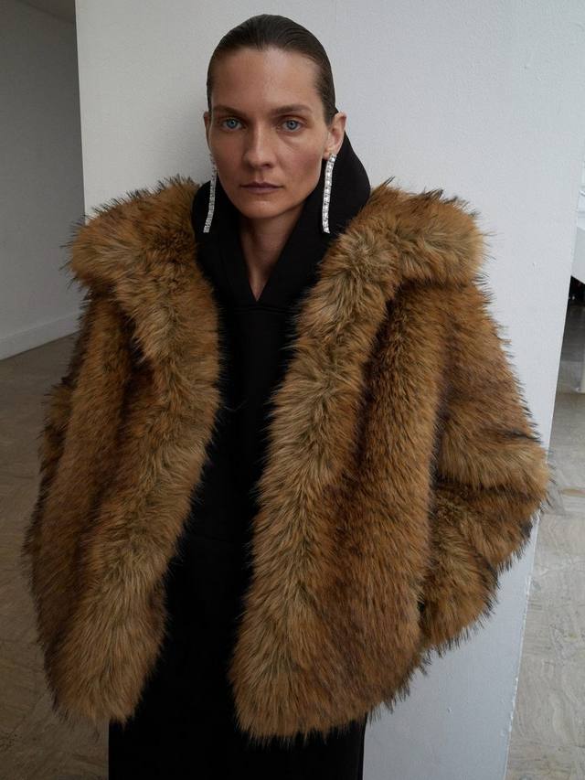 Куртка Rimini из искусственного меха Mango, Brown
Куртка Rimini из искусственного меха Mango, Brown