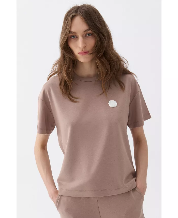 Женская базовая футболка с логотипом NOCTURNE, коричневый/бежевый
Женская базовая футболка с логотипом NOCTURNE, коричневый/бежевый