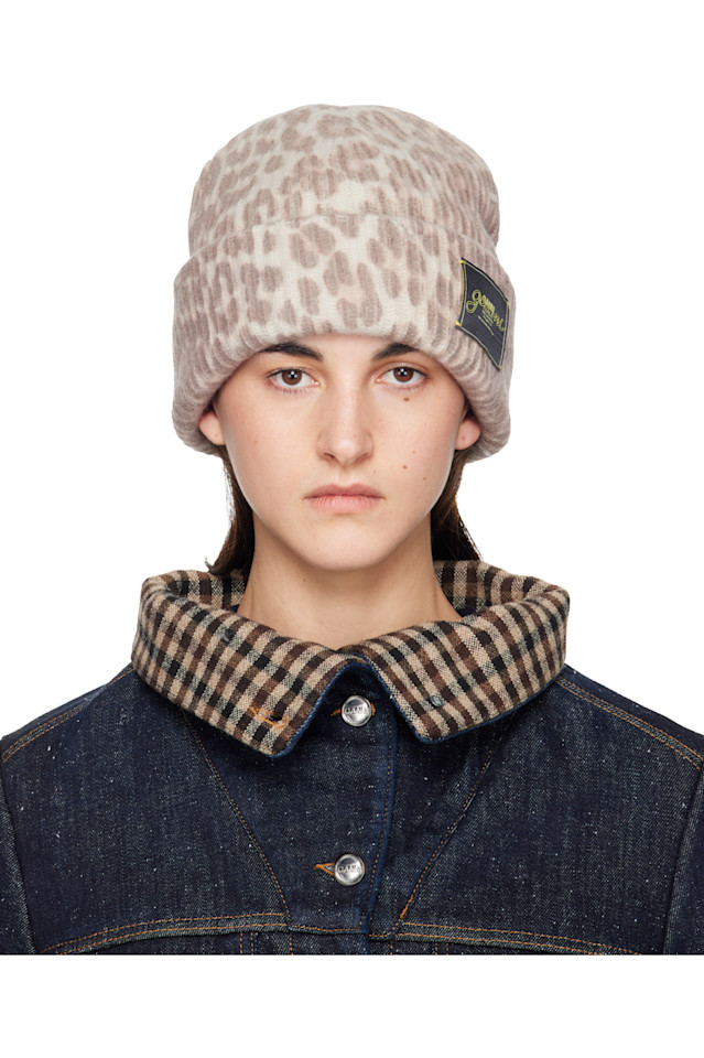 Ganni Бежевая объемная шерстяная вязаная шапка в рубчик
Ganni Бежевая объемная шерстяная вязаная шапка в рубчик