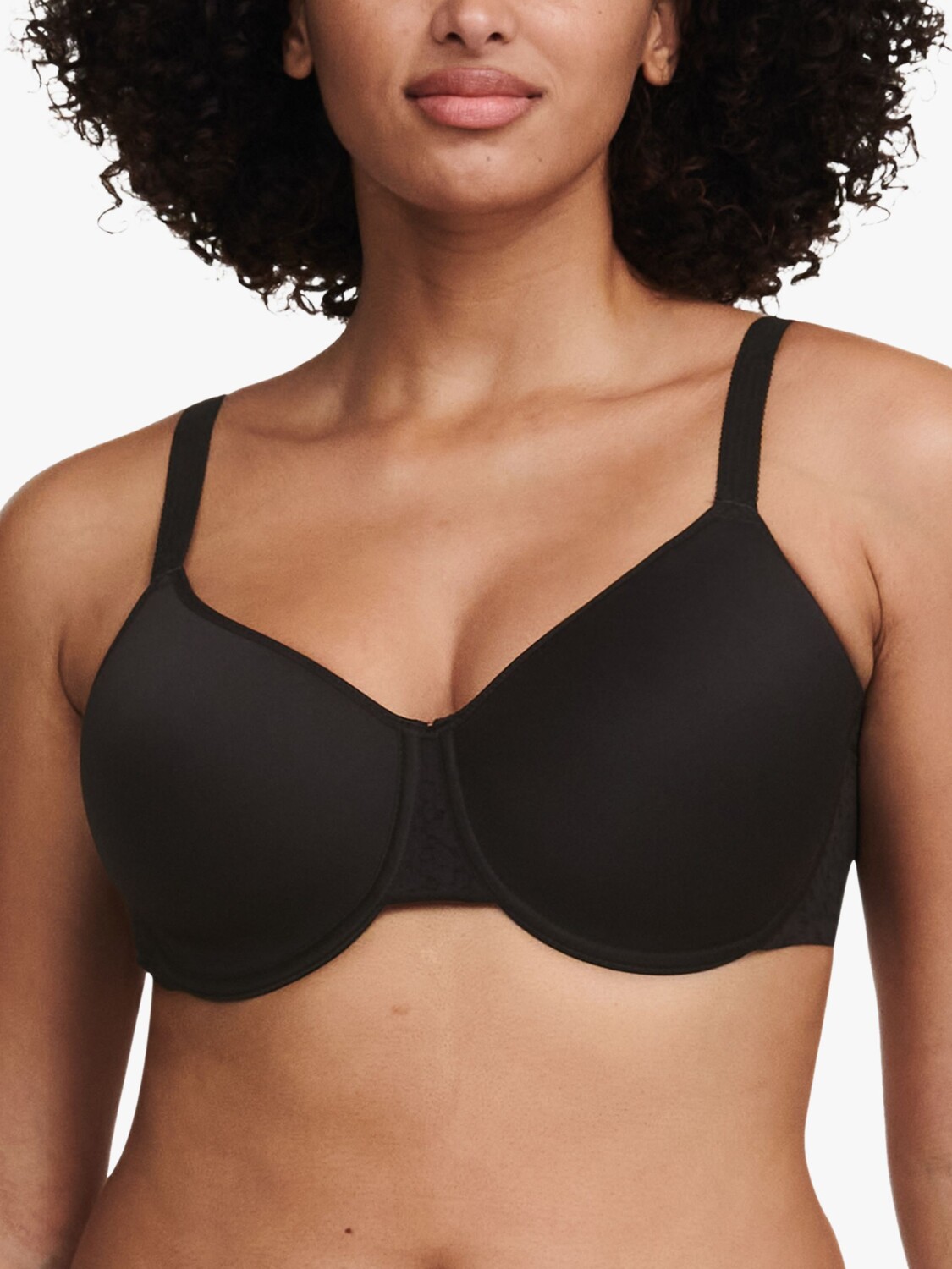 Бюстгальтер-футболка Chantelle Norah Spacer, черный
Бюстгальтер-футболка Chantelle Norah Spacer, черный