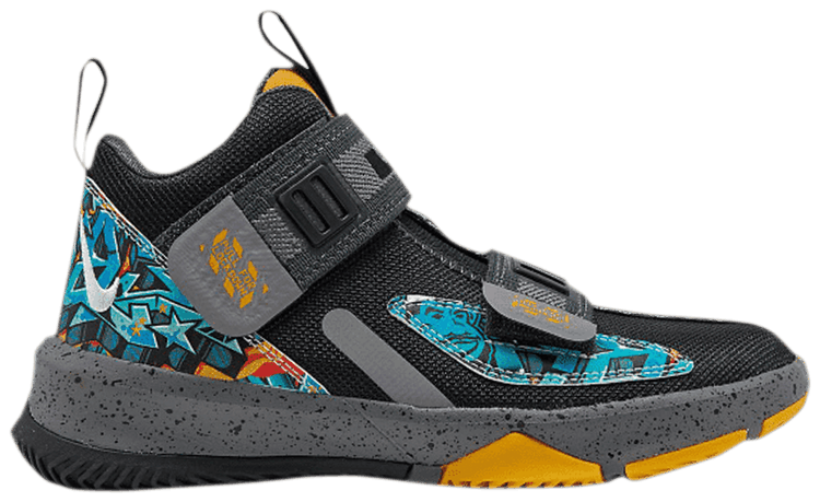 Кроссовки Nike LeBron Soldier 13 BP, черный
Кроссовки Nike LeBron Soldier 13 BP, черный