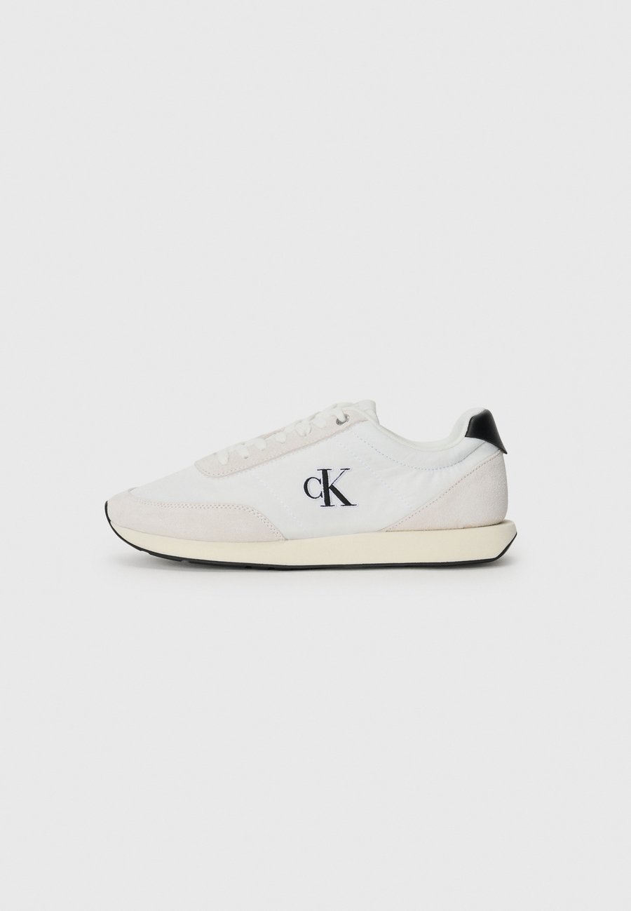 Кроссовки Calvin Klein Jeans RETRO RUNNER, Bright White/Black/White
Кроссовки Calvin Klein Jeans RETRO RUNNER, Bright White/Black/White