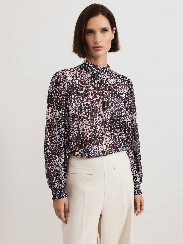 Блузка ингрид с абстрактным принтом Phase Eight, темно-синий/разноцветный
Блузка ингрид с абстрактным принтом Phase Eight, темно-синий/разноцветный