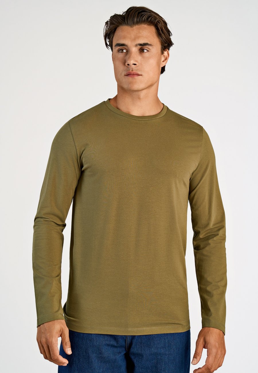 Топ Lindbergh BASIC O-NECK STRETCH LS, Dk Olive/Olive
Топ Lindbergh BASIC O-NECK STRETCH LS, Dk Olive/Olive