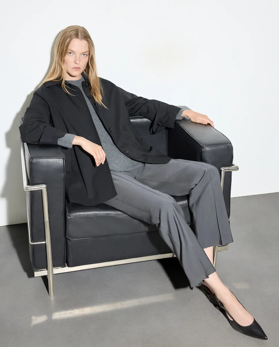 Длинный однотонный дождевик для женщин Woman El Corte Inglés, черный
Длинный однотонный дождевик для женщин Woman El Corte Inglés, черный