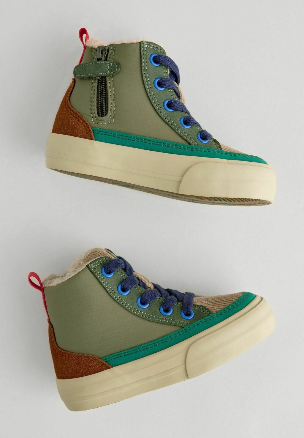 Ботильоны на шнуровке HIGH TOP WITH ZIP FASTENING- REGULAR FIT Next, зеленый
Ботильоны на шнуровке HIGH TOP WITH ZIP FASTENING- REGULAR FIT Next, зеленый