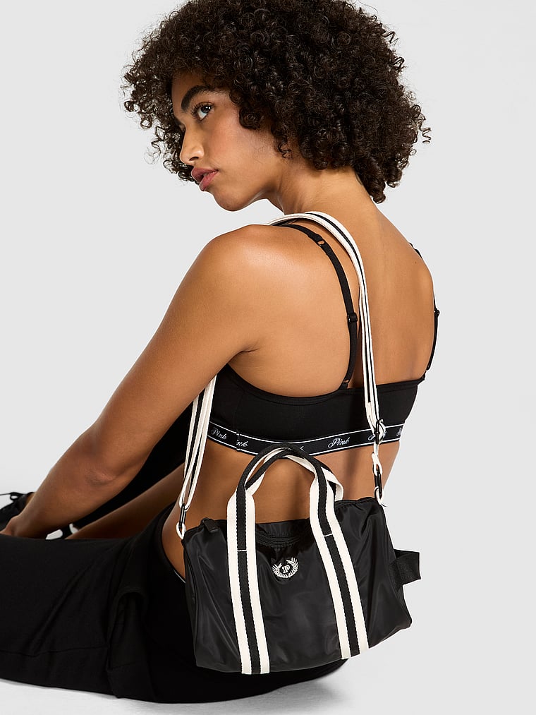 Мини-Нейлоновая дорожная сумка Pink, черный
Мини-Нейлоновая дорожная сумка Pink, черный