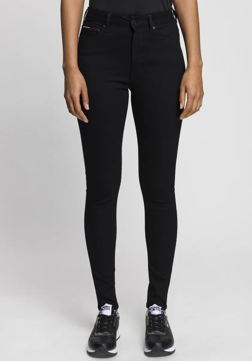 Джинсы скинни Tommy Jeans "SYLVIA HR SUPER SKNY", высококачественные материалы для удобной и идеальной посадки, цвет Staten Black
Джинсы скинни Tommy Jeans "SYLVIA HR SUPER SKNY", высококачественные материалы для удобной и идеальной посадки, цвет Staten Black