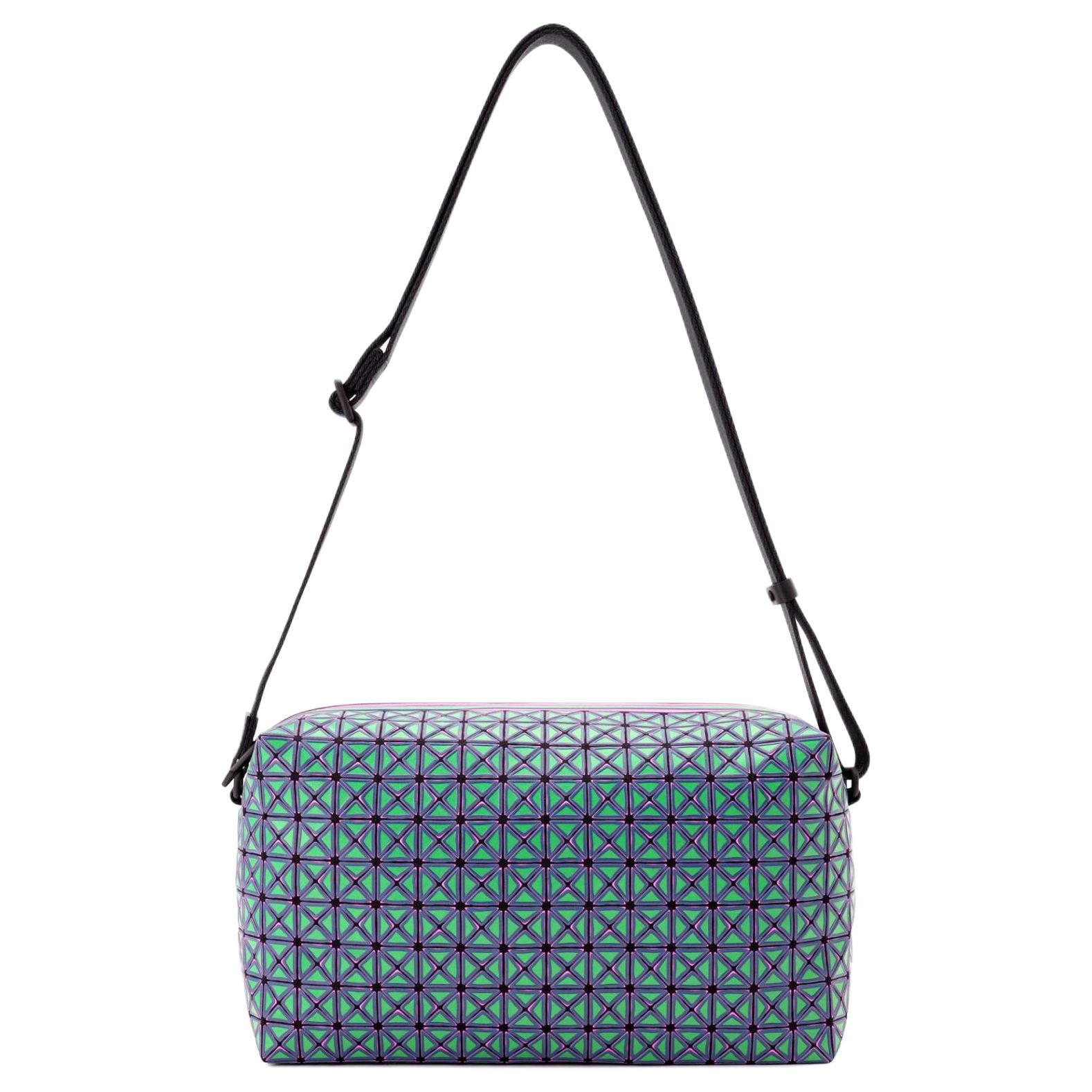 ISSEY MIYAKE Кожаная зеленая поясная сумка унисекс
ISSEY MIYAKE Кожаная зеленая поясная сумка унисекс