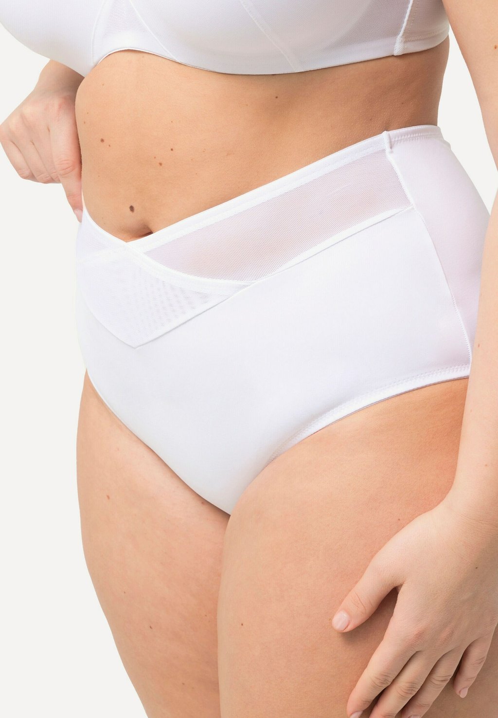 Корректирующее белье SLIP HIGH WAIST . Ulla Popken, белый 
Корректирующее белье SLIP HIGH WAIST . Ulla Popken, белый