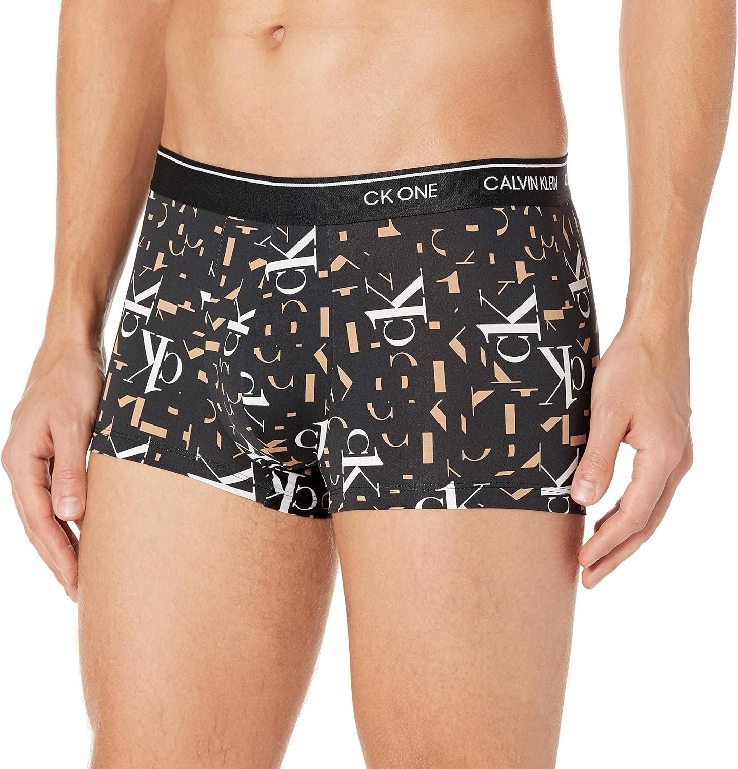 Мужские шорты Calvin Klein CK One Micro с низкой посадкой, Intersection Logo Print
Мужские шорты Calvin Klein CK One Micro с низкой посадкой, Intersection Logo Print