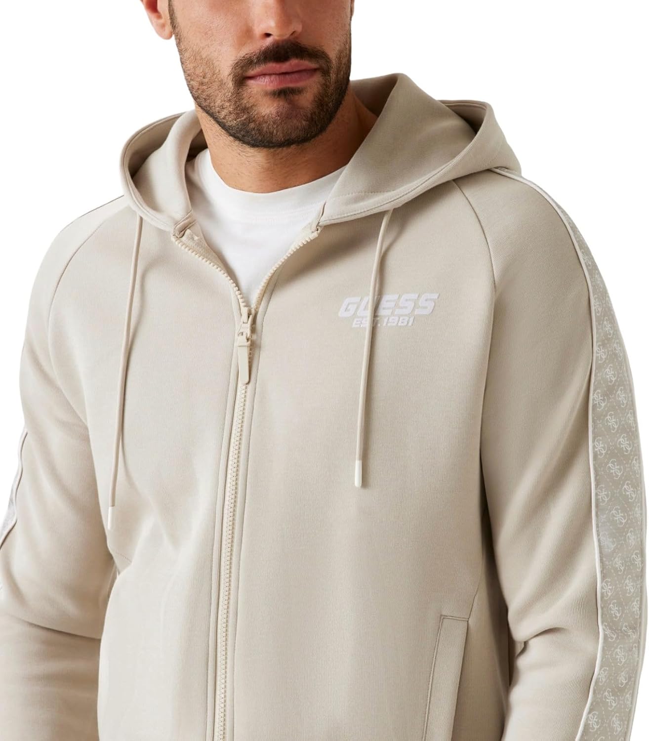 Толстовка с капюшоном и молнией GUESS Finlo для мужчин, Light Mink
Толстовка с капюшоном и молнией GUESS Finlo для мужчин, Light Mink