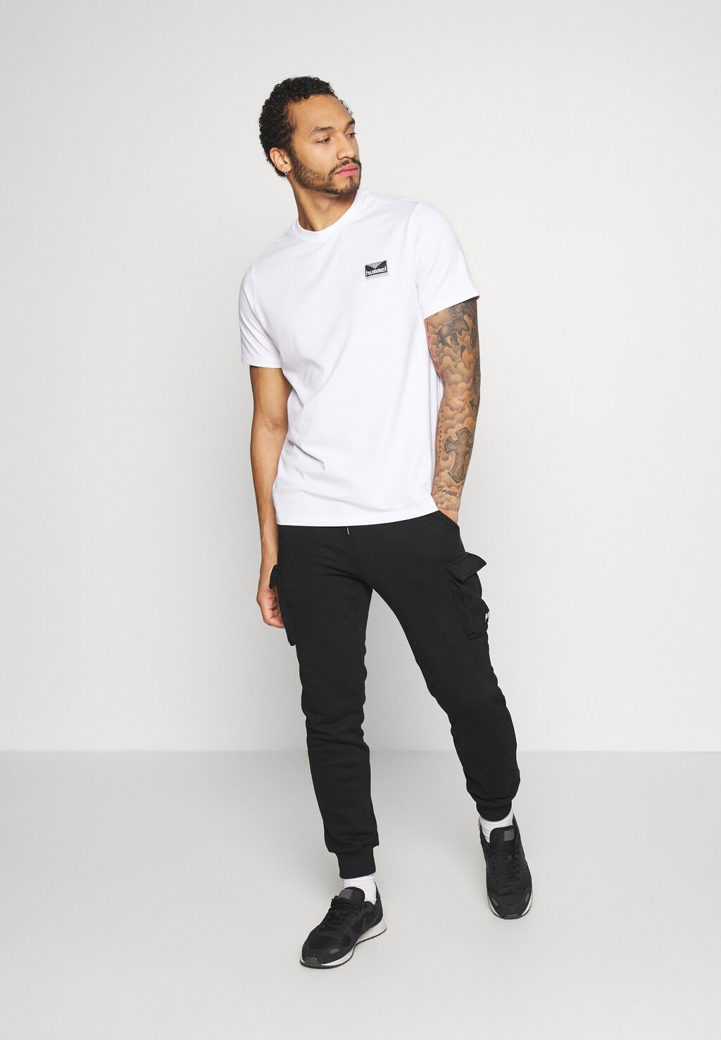 Спортивные брюки УНИСЕКС YOURTURN, черный
Спортивные брюки УНИСЕКС YOURTURN, черный