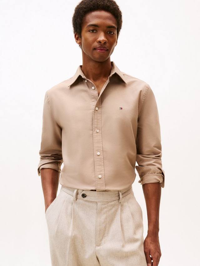 Оксфордская рубашка с пуговицами и отложным воротником Regular Fit Tommy Hilfiger, Taupe
Оксфордская рубашка с пуговицами и отложным воротником Regular Fit Tommy Hilfiger, Taupe
